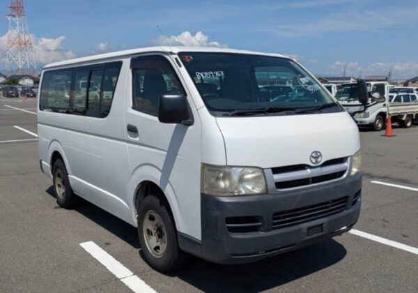 TOYOTA Hiace van
