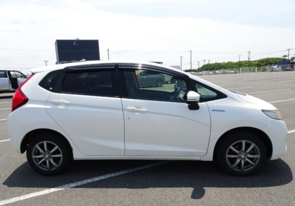 2014 HONDA Fit Hybrid