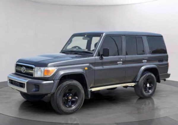 2011 TOYOTA land cruiser hard top