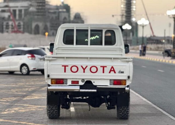 2012 TOYOTA Land Cruiser  single cabin
