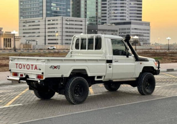 2012 TOYOTA Land Cruiser  single cabin